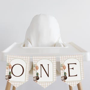 One Lucky Duck Birthday High Chair Banner Mallard Duck 1st Birthday Duck Hunting Birthday decor Little Duckling Birthday Sign Cake Smash