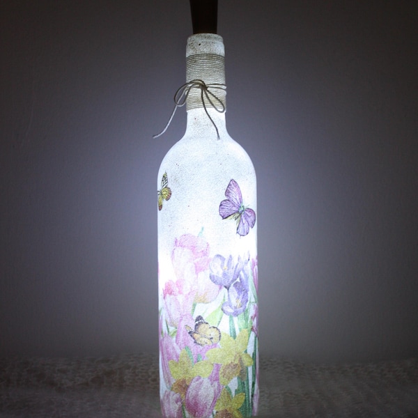 Bouteille De Vin Décorée Avec Flamant Rose - Technique De Découpage - Idée Cadeau