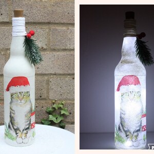 Christmas Cat Bottle Light, Decoupage Light up Bottle Lamp, Bottle Lamp, LED Battery Operated Light, Up-cycled Wine Bottle