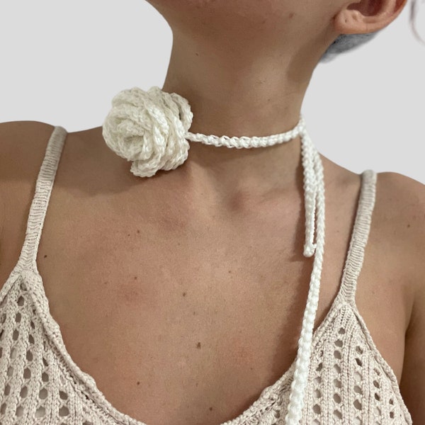 Häkelblüten Halsband, weiße Rose Halskette, handgemachter Schmuck, Häkelrose, Rosen Choker häkeln