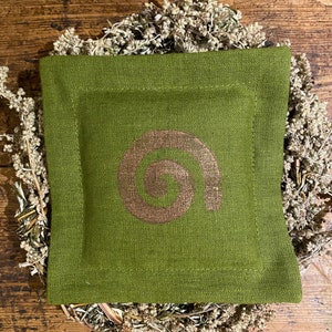 She Whispers, Mugwort, Dream Pillow, Third Eye Awakener, Aromatherapy, Ethical, Natural, Herbal, Sleep Aid, Yoga Meditation, Spiral