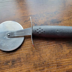 Chefmate Pizza Cutter - Pizza Wheel - Slicer - Black Handle Stainless Steel USA