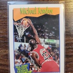 Michael Jordan 1991-1992 NBA Hoops #536 - Líder de pontuação - Chicago Bulls - NBA