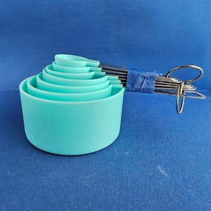 Set Of 7 Turquoise Nesting Measuring Cups & Spoons
