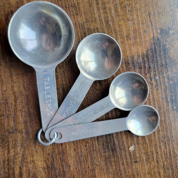 Set Of 4 Aluminum Measuring Spoons