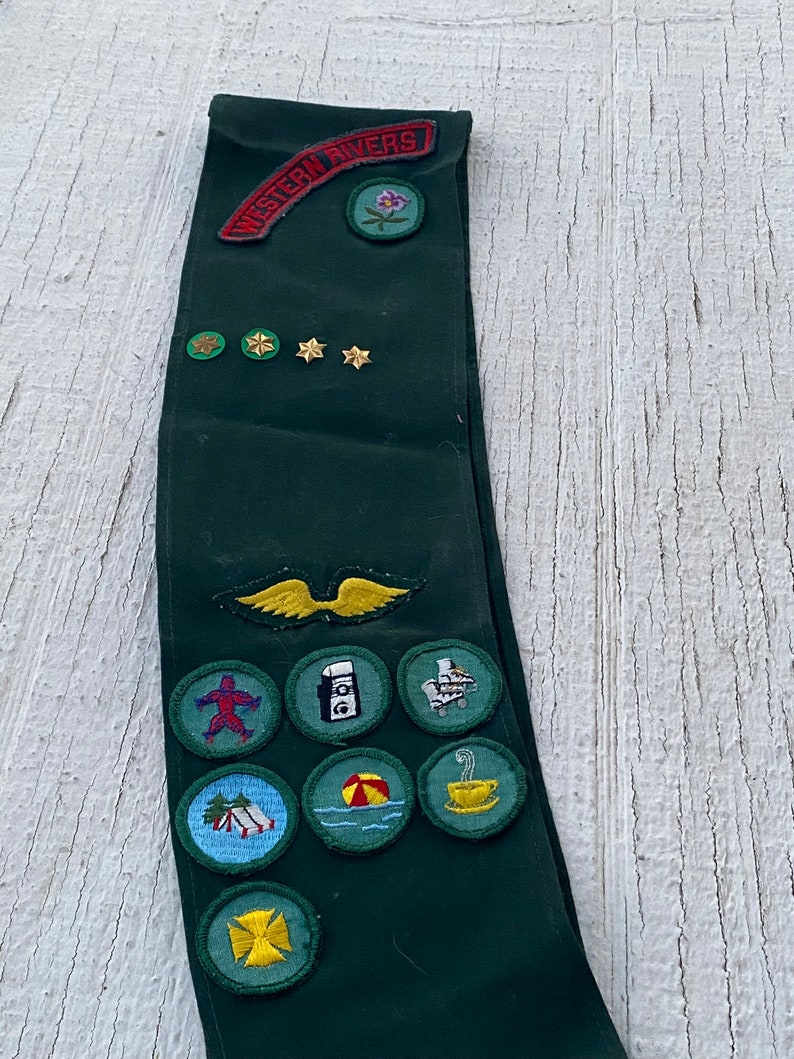 Vintage Girl Scout Sash With Patches Awards Green Girl Scout Etsy