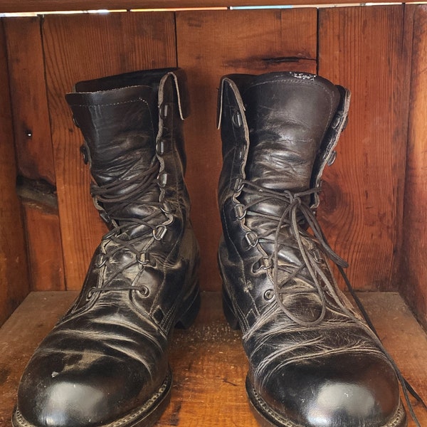 Vintage Addison Shoe Corporation November 1972 size 8.5 men’s combat boots black leather combat military boots, hiking boots, work boots