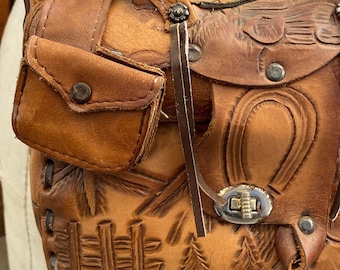 Vintage leather saddle purse hand burned designed leather bag, horse purse, leather purse, horseshoe vintage leather purse cowboy country