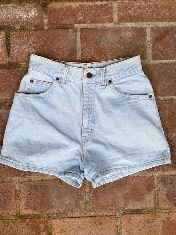 Vintage high waisted 80s/90s denim shorts, Essent… - image 1