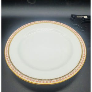 Juego vintage de 2 platos llanos Minton de 9" con borde floral en relieve, Inglaterra