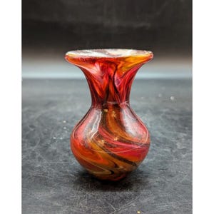 Vintage Hand Blown Studio Art Glass Red Cased Swirl Bud Vase 4&quot; Signed