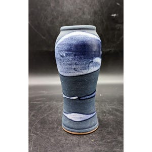 Vintage Handmade Studio Art Pottery Blue Textured Glaze Vase 7&quot; Signed