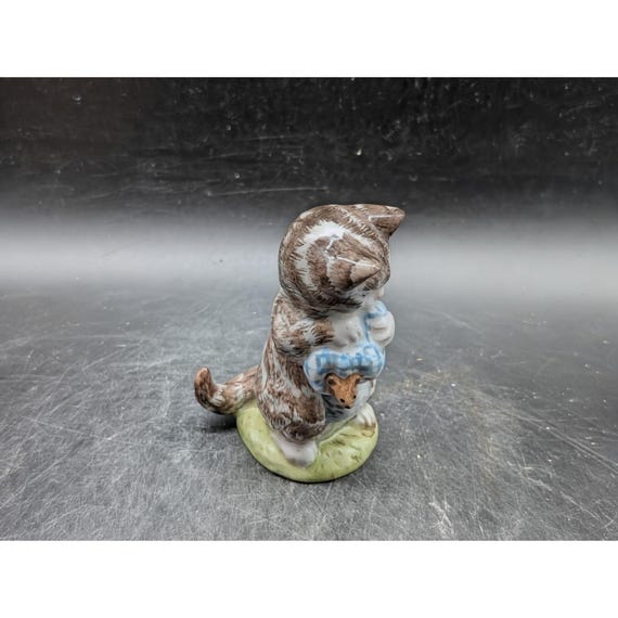 Royal Albert Miss Moppet Beatrix Potter Figurine Cat Mouse England