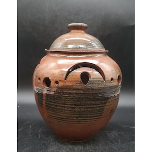 Vintage Studio Art Pottery Stoneware Ginger Jar Vase Red Black 9&quot; Lidded Signed