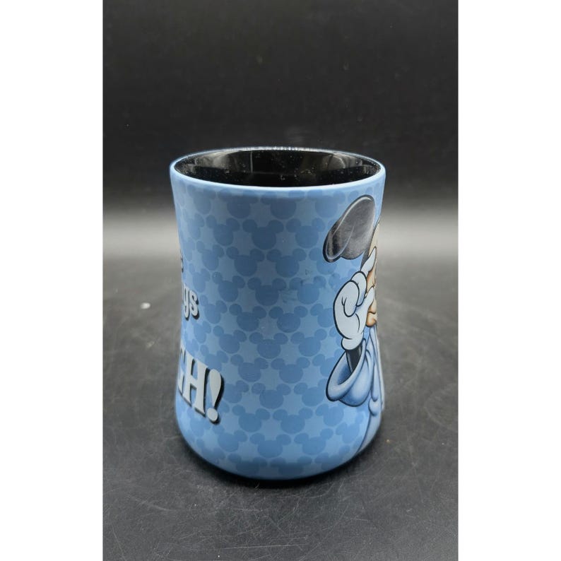Taza de café de cerámica azul y negra de 355 ml con diseño de Mickey Mouse de Disney Parks y la frase "Cansado por la mañana" imagen 5