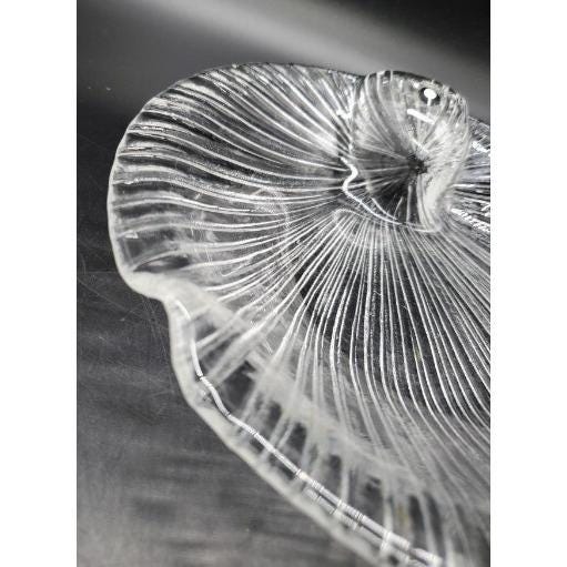 Mid Century Pukeberg Glass Scallop Clam Shell Dish Eva Englund