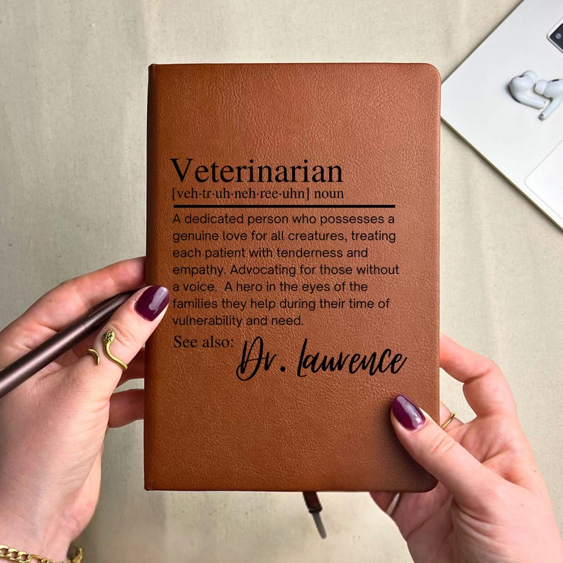 Custom Veterinarian Gift Leather Journal - Vet Appreciation, Personalized Notebook, Vet Tech Gift, Graduation Gift for Vet School Gifts Pets Not Gift Wrapped Graphic Journal