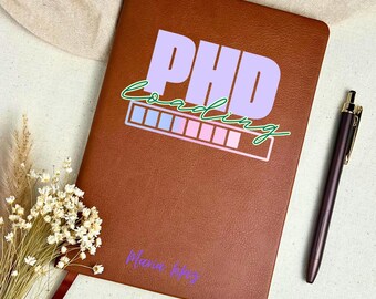 Diário de anotações personalizado em couro vegano para doutorado, presente ideal para estudantes de doutorado.