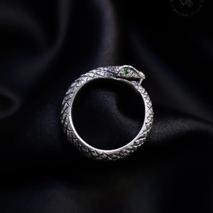 Ouroboros - Snake Eating Its Own Tail Sterling Silver Handmade Ring - Mythological Snake Ring