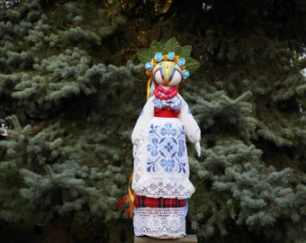 Handmade Motanka Doll, Ukrainian Embroidered Altar Doll, Totem Amulet (13 in)