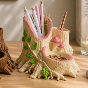 Porte-crayons champignon, Organiseur de bureau en forme de souche d'arbre, Décoration de bureau style cottagecore, Cadeau pour gameuse, Porte-stylo peint à la main