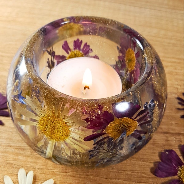 Flower candle holder, perfect gift,  housewarming botanical resin art