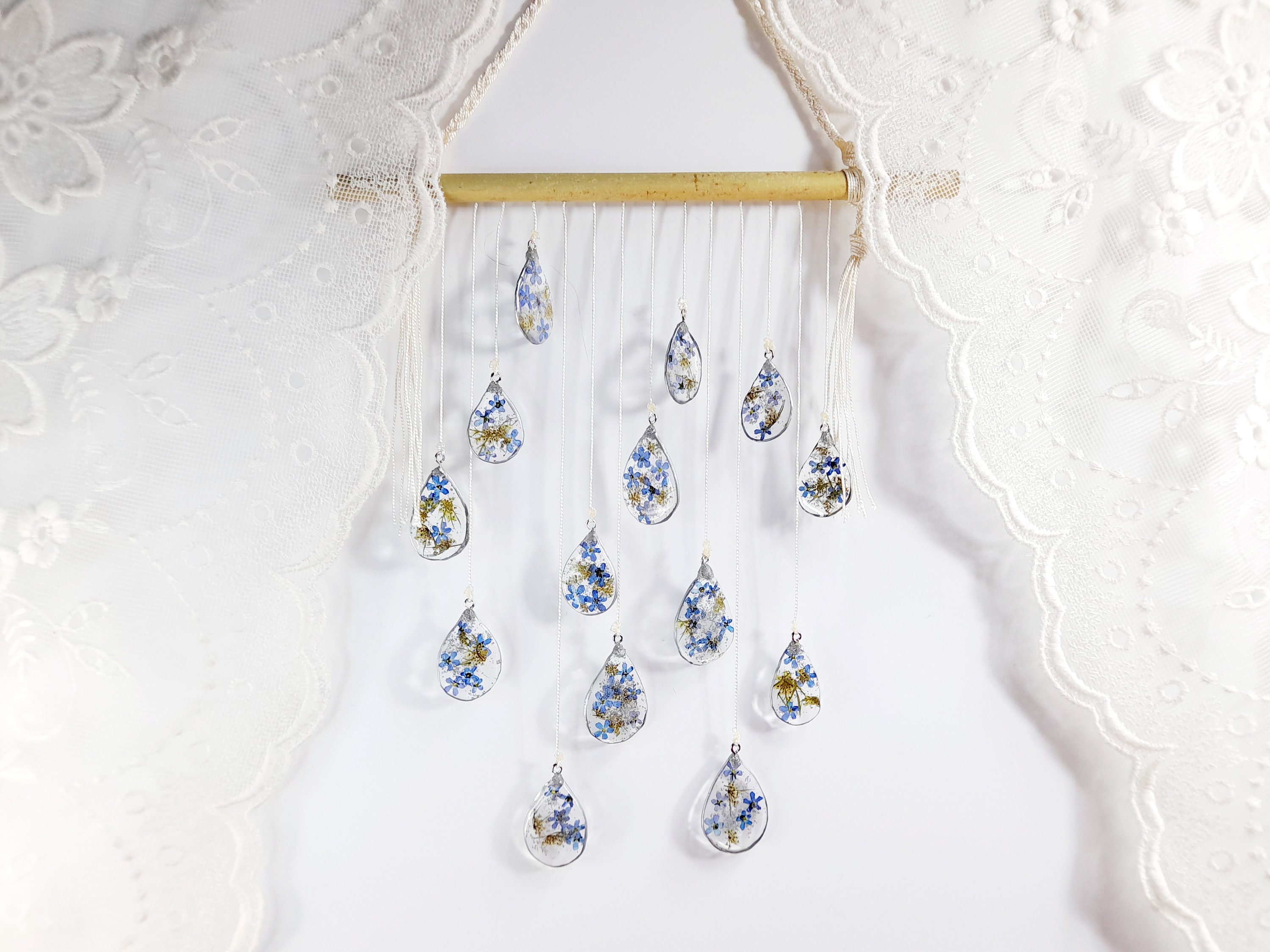 Resin SUNCATCHER, and Queen Anne's Lace, Great Gift, Unique Decoration, Handmade