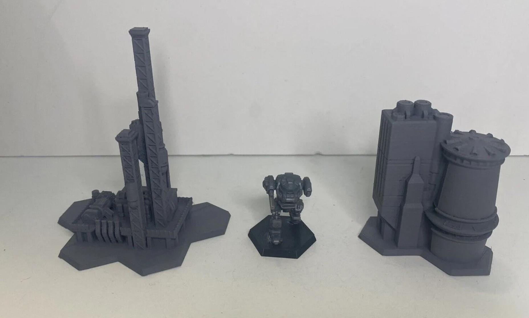 thumbnail image 2 of Small Sci-Fi Building With Hex Base X2 – 6mm Scale Terrain For Battletech & Tabletop Wargames 2 of 5