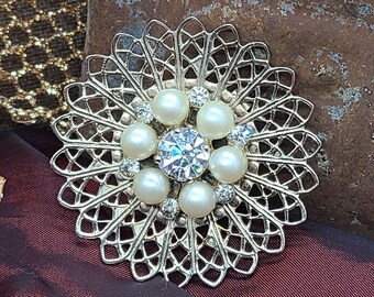 Dainty Filigree Faux Pearl Vintage Gold-Tone Brooch with Prong Set Center Rhinestone Unsigned