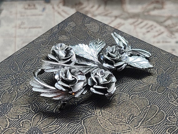 Vintage Rose CORO Stunning Silver-Tone Bouquet Br… - image 7