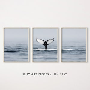 Whale Tail Triptychon: Minimalist Ocean Kunstdrucke (Instant Download)