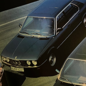 BMW Classic Car Brochure – Vintage BMW Marketing Folder – Collectible Automotive Literature for BMW Enthusiasts and Classic Car Lovers