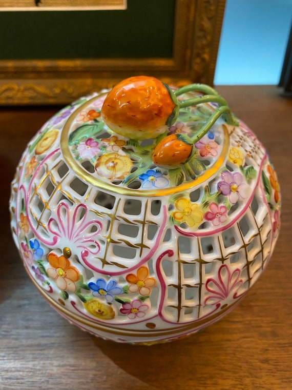 Herend Hungary, Openwork, Flowers, Porcelain Bowl… - image 1