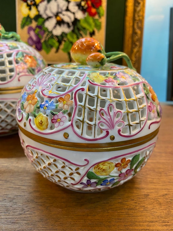 Herend Hungary, Openwork, Flowers, Porcelain Bowl… - image 2