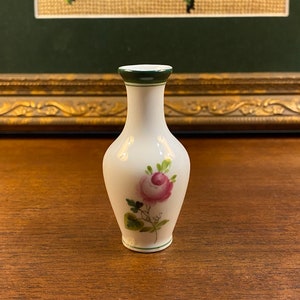 Herend Hungary, Vienna Rose, Porcelain Mini Vase, First Quality, Excellent Condition