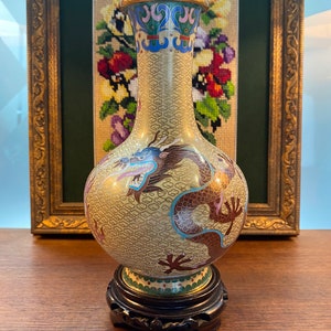 Handmade Asian Chinese Cloisonné Vase – Dragon Design – Traditional Chinese Art, Excellent Condition