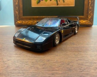 Franklin Mint 1/24 Scale 1989 Ferrari F40 - Amazing Precision