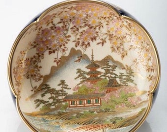 Asian Porcelain hand painted Satsuma, Bowl, Ceramic, Enamel, Gold Koshida signed, Japan, Shöwa period(1926-1989)