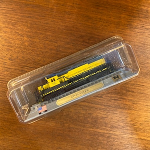 Delprado USA GP 20 NYS W Diecast Train - American Locomotive, First Class Collectible, Excellent Condition, Vintage Train for Collectors