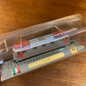 Vintage Delprado FS E 424 Diecast Train - Italian Locomotive Model - Collectible Railway Memorabilia
