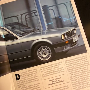 BMW 324d 324td Car Brochure – Vintage BMW Classic Car Folder – Collectible BMW Marketing Brochure for Enthusiasts and Collectors