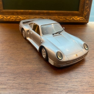 Porsche 956 Vintage Diecast Car,  Porsche Collection Cars, 1/24 Scale Vintage Car Diecast