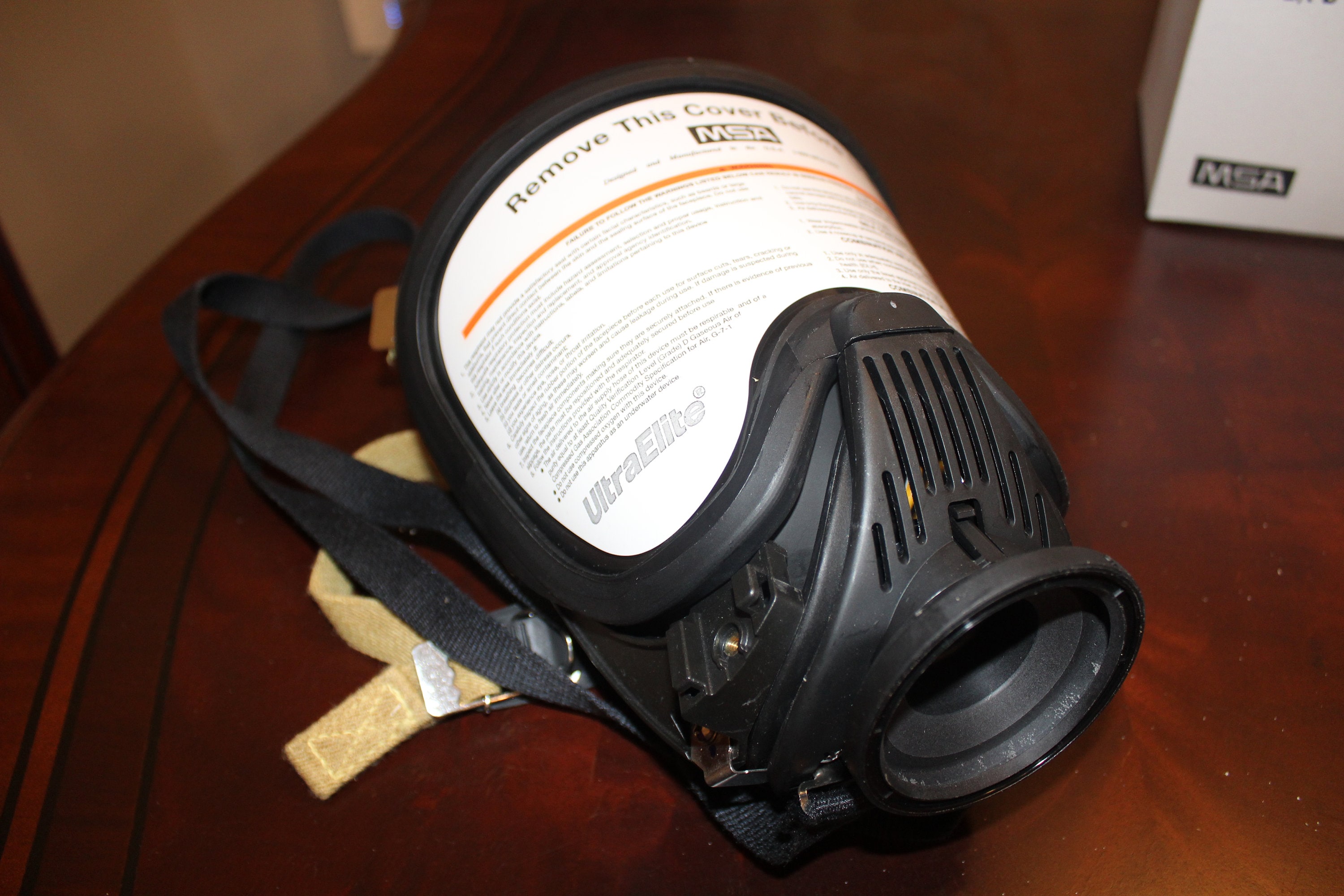 MSA UltraElite SCBA Mask 空気呼吸器 ガスマスク 防災 中古未使用品①