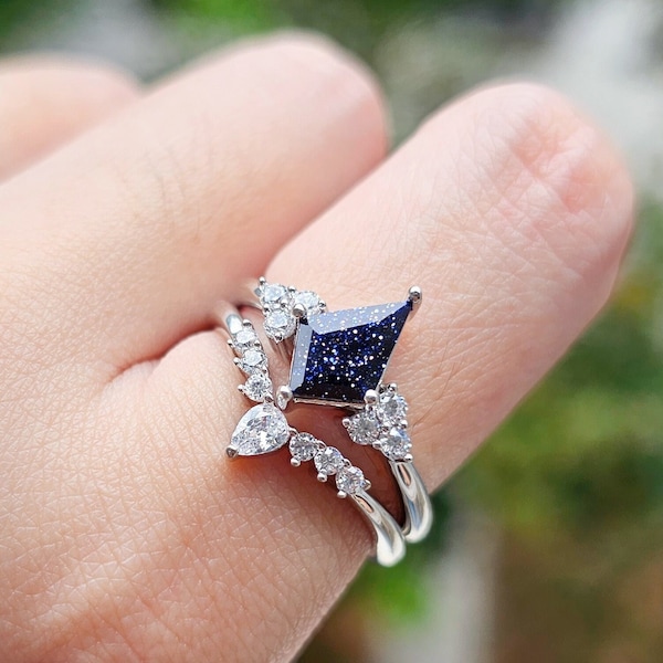 Anillo de boda de nebulosa para mujer, anillos de arenisca de galaxia azul, anillo de promesa personalizado para ella, anillo de compromiso personalizado, juego de anillos nupciales de 2