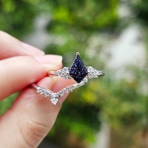 Damen Nebula Ehering, blauer Galaxy Sandstein Ringe, personalisierter Versprechensring für sie, Benutzerdefinierte Verlobungsring, Brautring Set von 2 Bild 5
