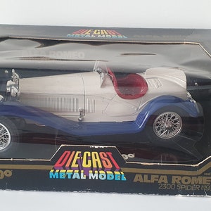 ALFA ROMEO 2300 SPIDER 1932 Bburago 1/18 Scale Die Cast Metal Car Made in Italy