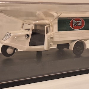 TEMPO PLANENWAGEN &quot;PERSIL&quot; / Schuco 02211 / 1:43 Scale / Diecast Model Car / Vintage Car Model for Collectors