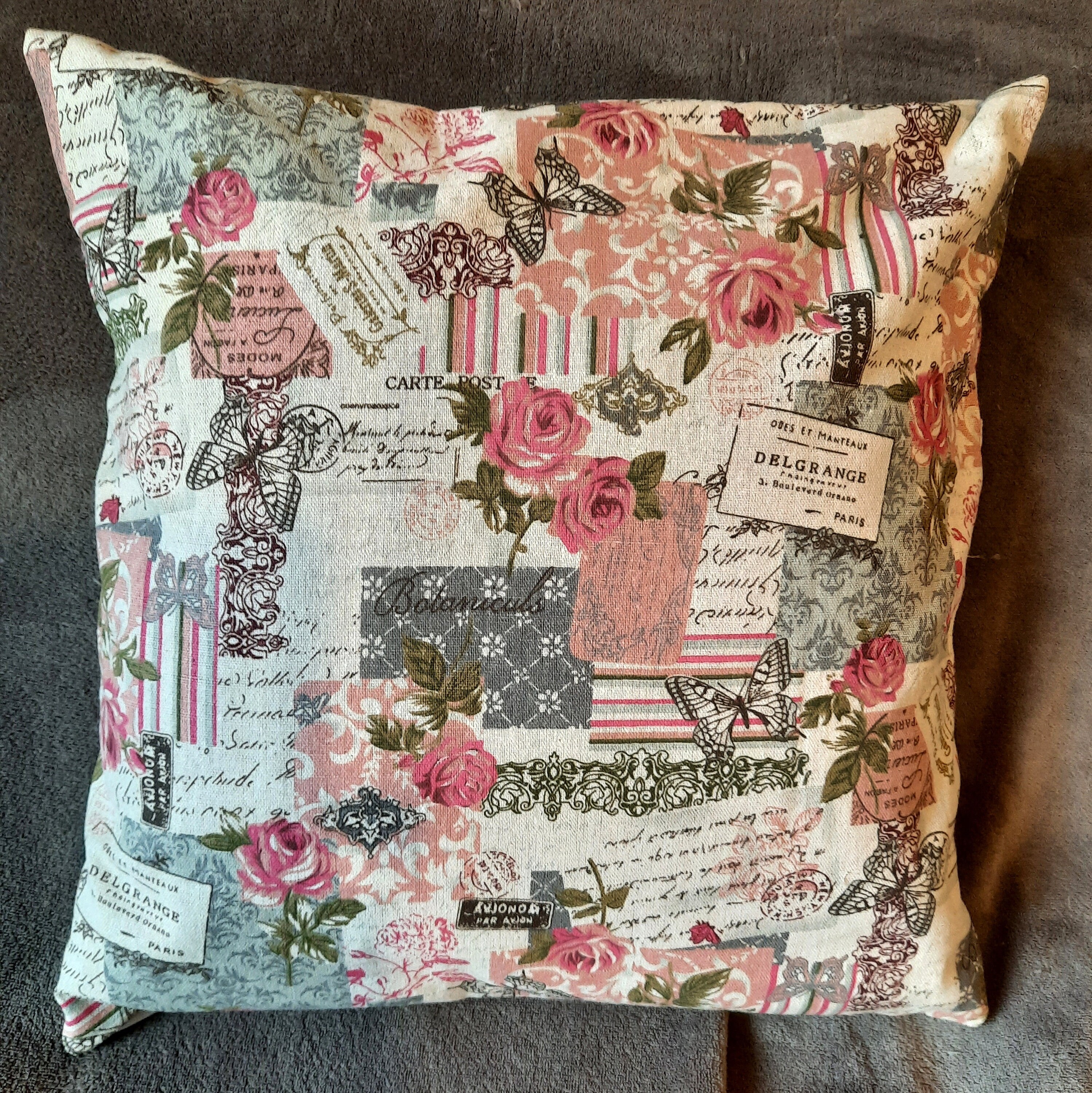 Housse de Coussin Vintage en Patchwork - Fait Main Par Artiste Artisan Française France