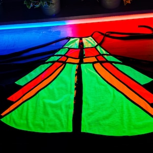 UV reflective glow Crop Top that shines under blac light fabric cotton with lycra