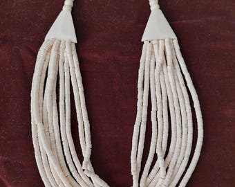 Collier Ancien De Style Ethnique En Perles Et Os - Pièce Unique - Réf. _101 - Origine Suisse - Occasion
